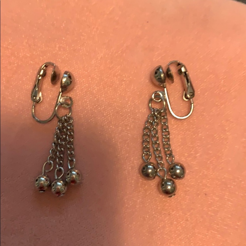 Vintage clip earrings